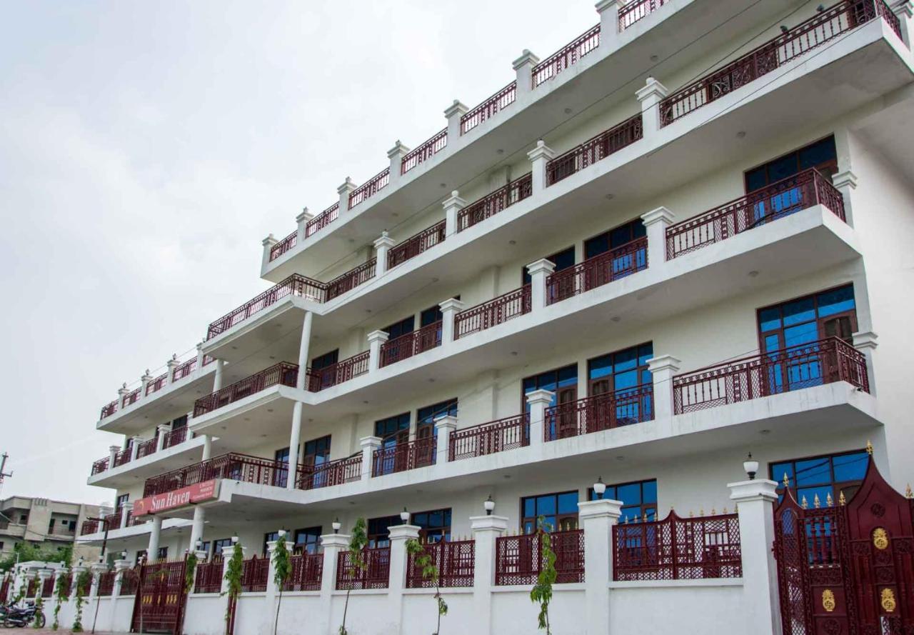 Hotel Sun Haven Greater Noida Exteriér fotografie